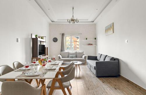 Discovery Gardens Apartment | FIRST CLASS 1BR Stylish Escape , Near Metro