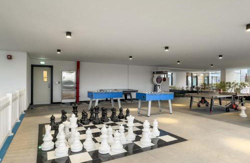 Discovery Gardens Apartment | FIRST CLASS 2BR Chic Getaway Close to Metro