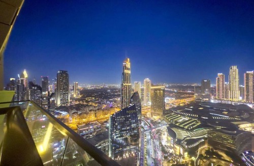 Downtown Dubai Apartment | FIRST CLASS | 3BR | Burj Khalifa & Fountain view