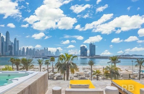 Palm Jumeirah Villa | Five Palm Beach Villa with Private Pool