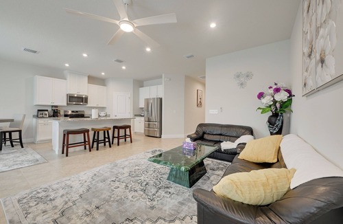 Parrish House | Florida Snowbird Haven w/Pool! Easy I-75 Access