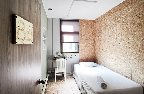 Bang Rak Hostel | Foresttel.bkk