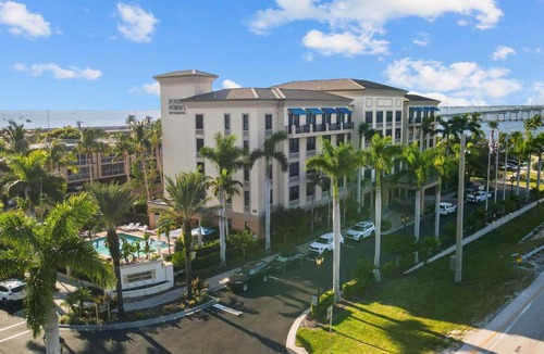 Punta Gorda Hotel | Four Points by Sheraton Punta Gorda Harborside