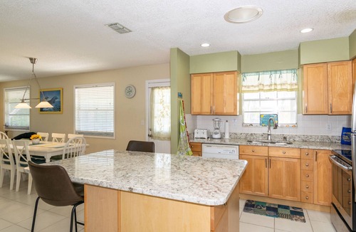 Ilexhurst House | Four Winds 2 Bedroom Home Two houses To Unforgettable Sunsets