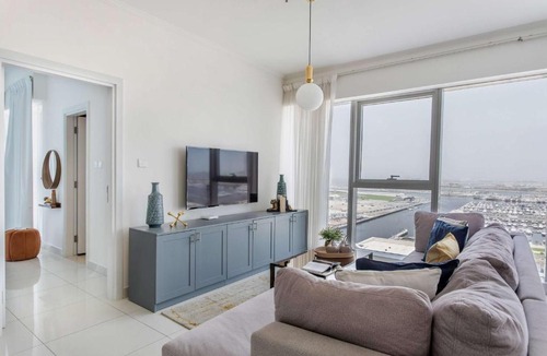 Trade Centre 1 Apartment | Frank Porter - Damac Heights