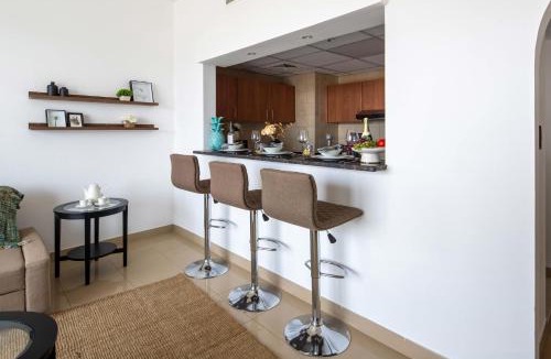 Dubai Sports City Apartment | Frank Porter - Golf Tower 3