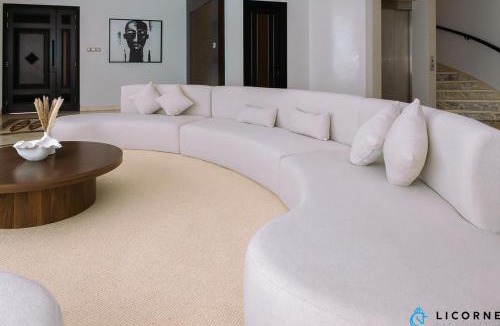 Jumeira 3 House | Full Moon Guesthouse