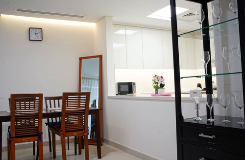 Mirdif Apartment | Fully furnished 1 bedroom apartment with balcony for shortlet
