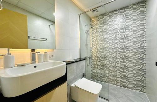 Jadaf Apartment | Fully Furnished and High Floor Unit in Al Jaddaf