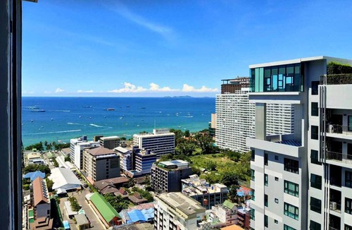 Pattaya Bay Apartment | Fully Furnished Excellent Location -Next to Beach