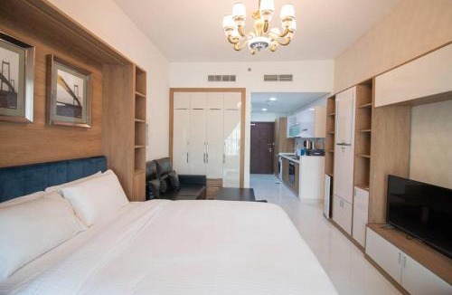 Trade Centre 1 Apartment | Furnished Studio Ready to Move-in