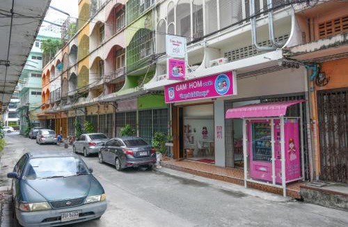 Bang Lamphu Lang Hostel | Gam-Hom Hostel เจริญนคร