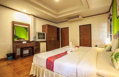 Saladan House | Garden Double bedroom (Superior bungalow)
