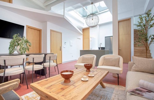 Alameda Apartment | Genteel Home Gran Poder