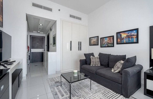Dubai Sports City Apartment | Giovanni Boutique 1905 - Sport city · Peaceful Studio in Sport City by Suiteable