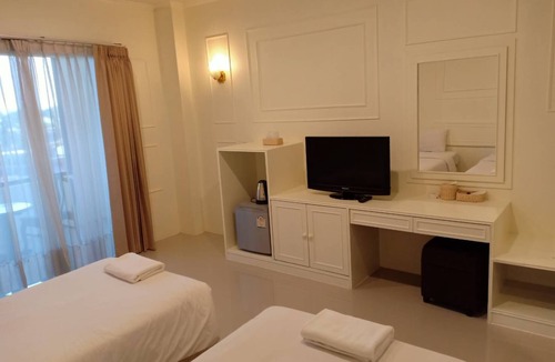 Sing Buri Hotel | Golden Dragon Resort
