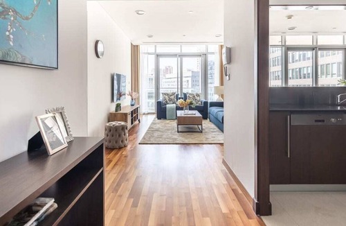 Bur Dubai Apartment | Gorgeous 3BR in DIFC w/ Large Balcony & City Views