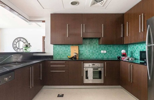 Bur Dubai Apartment | Gorgeous 3BR in DIFC w/ Large Balcony & City Views