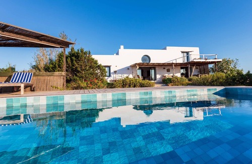 Formentera Villa | GREAT VILLA WITH SEA VIEWS AND IS VEDRÁ FROM THE PRIVATE POOL