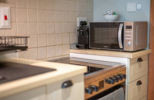 The Greens Apartment | Greens Thayaal 3 313 B · Central studio in The Greens 10min to MetroStation