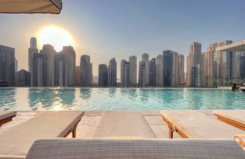 Dubai Marina Apartment | GuestReady - High-floor luxury with infinity pool