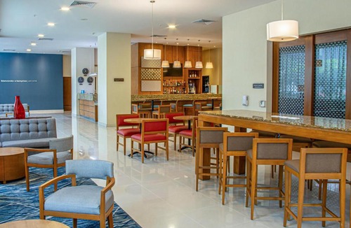 Chapalita Hotel | Hampton by Hilton Guadalajara Expo
