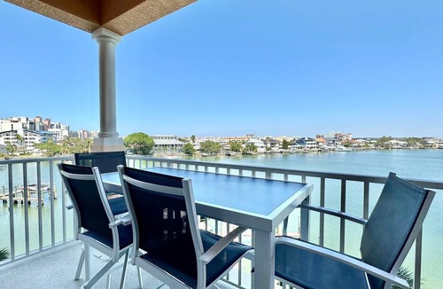 Clearwater Beach Condo | Harborview Grande 406 - Beautiful Waterfront View - BOAT SLIP!
