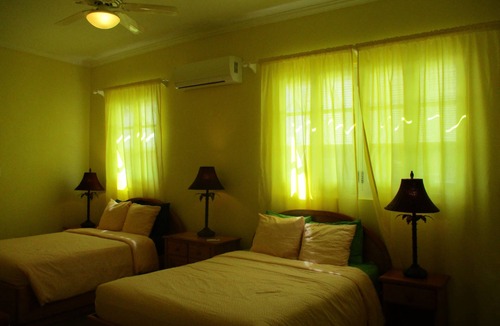 Dover Bed & Breakfast | Harlem B & B