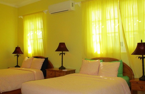 Dover Bed & Breakfast | Harlem B & B