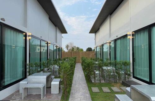 Bang Sare Resort | Heaven space resort