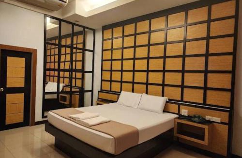 Tha Thaewawong Resort | Hi End Hotel Sriracha