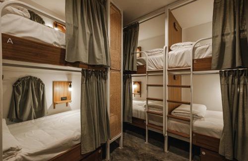 Wua Lai Hostel | Hidden Garden Hostel