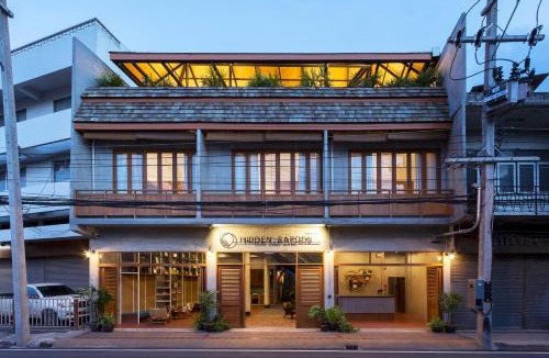 Wua Lai Hostel | Hidden Garden Hostel