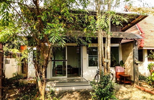 Chiang Mai House | Hom Kamhin - A Local homestay in Chiangmai
