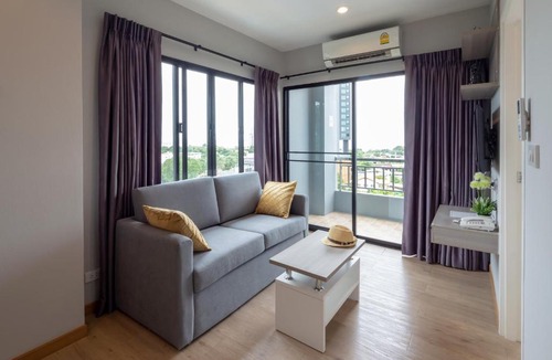 Tha Thaewawong Hotel | Horsehill Hotel Sriracha