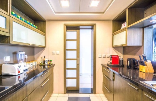 Downtown Dubai Apartment | Hospitality Expert LW202: D Mall, Opera, Fountain