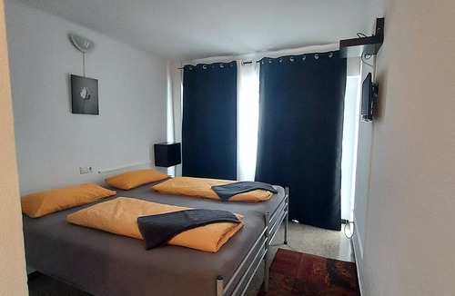 Ses Cadenes Hostel | Hostal Orsi