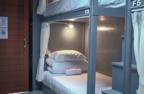 Tha Wang Thong Hostel | Hostel ∙ 8 guests