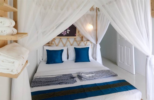 Phunphin Hostel | Hostel ∙ 8 guests