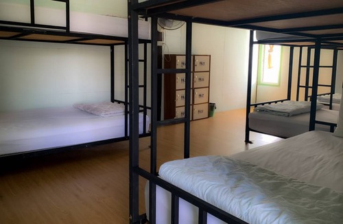 Ko Lanta Hostel | Hostel ∙ 8 guests