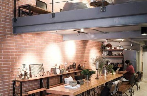 Thanon Phetchaburi Hostel | Hostel ∙ 8 guests
