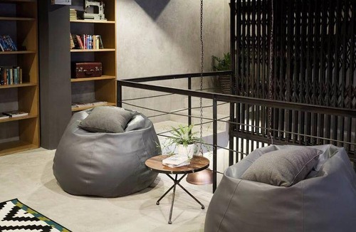Thanon Phetchaburi Hostel | Hostel ∙ 8 guests