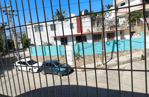 Caleta House | HOSTEL Las Colinas