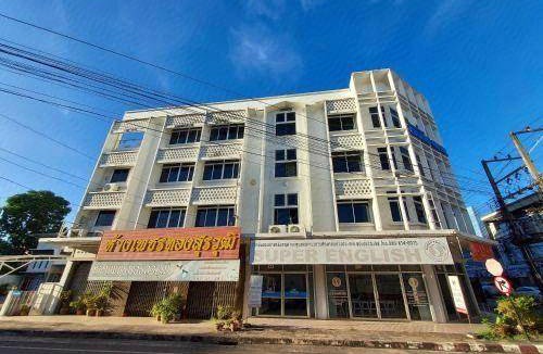 Nai Muang Hotel | Hotel ∙ 3 guests