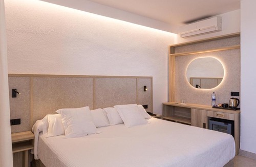Sant Antoni de Portmany Hotel | Hotel Gran Sol