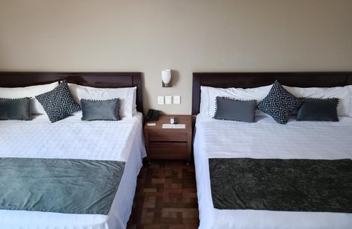 Zona Minerva Hotel | Hotel Las Pergolas