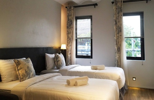 Huay Kaew Hotel | Hotel Noir