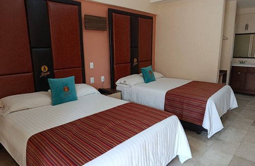 Jilotepec de Abasolo Hotel | Hotel Yahalis