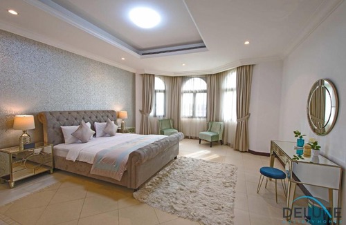Palm Jumeirah Villa | Iconic 6BR Villa with Private Pool on Palm Jumeirah by Deluxe Holiday Homes