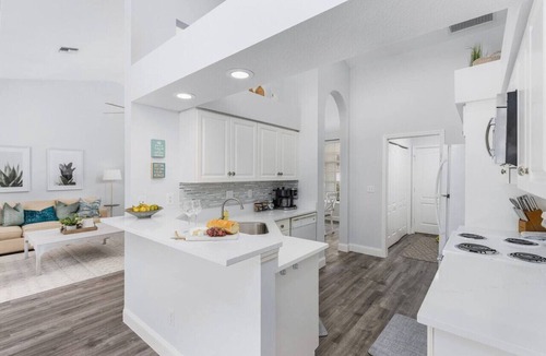 Central Naples House | Imagine Villa * where Sunshine Dreams come true